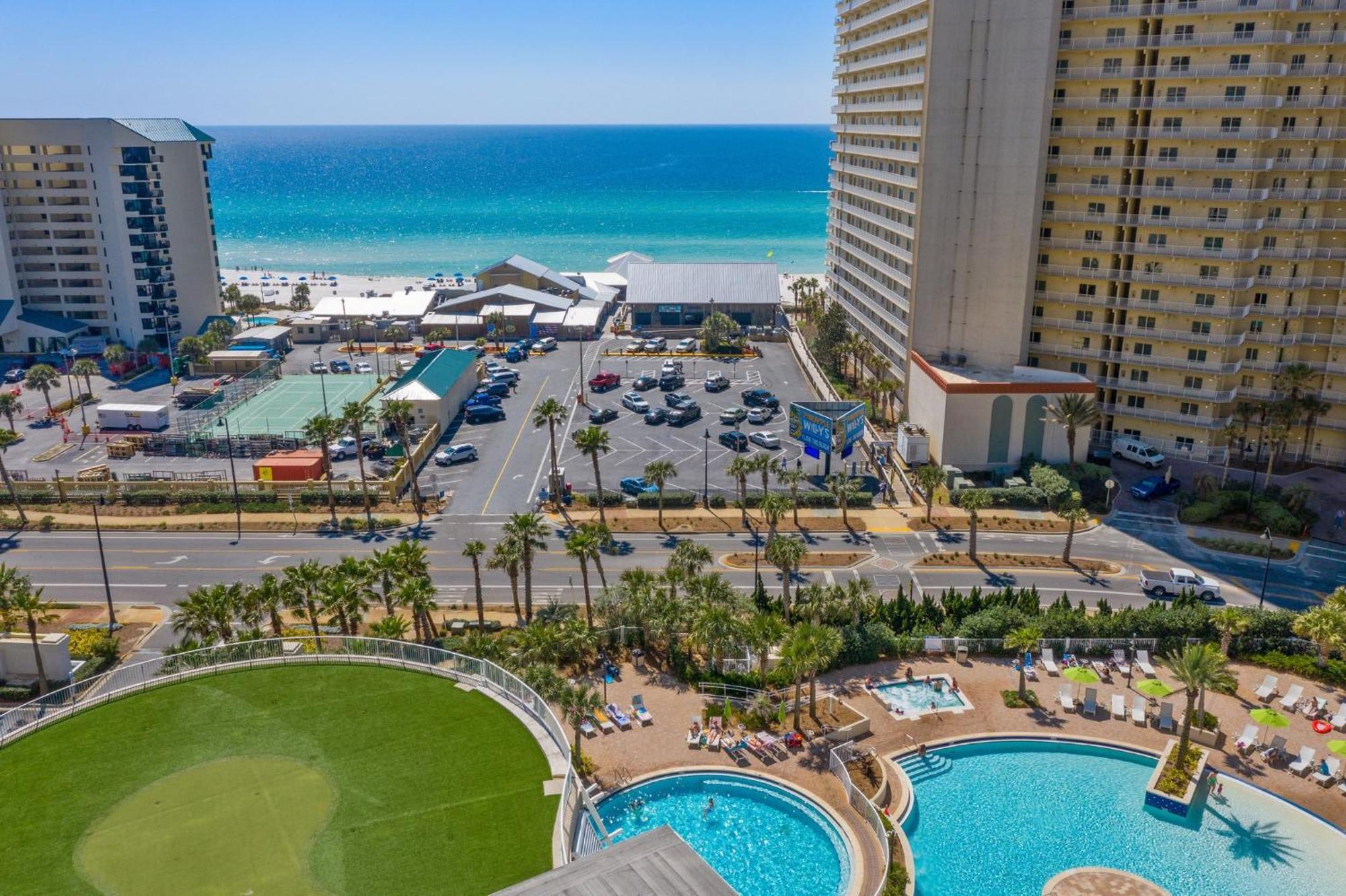 Laketown Wharf 0804